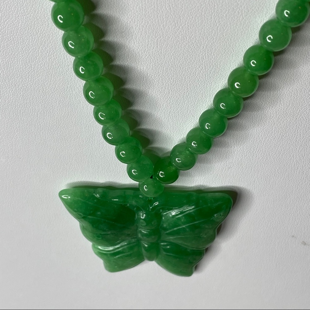 Beautiful Green Jade Carved Butterfly Necklace - Picture 4 of 8